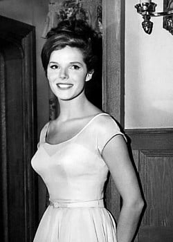Samantha Eggar